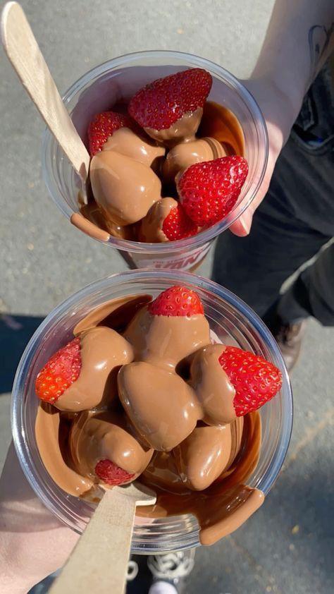 Manna cups — strawberries smothered in chocolate